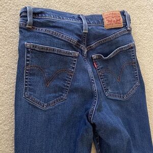 Levi’s Ribcage Straight Ankle jeans